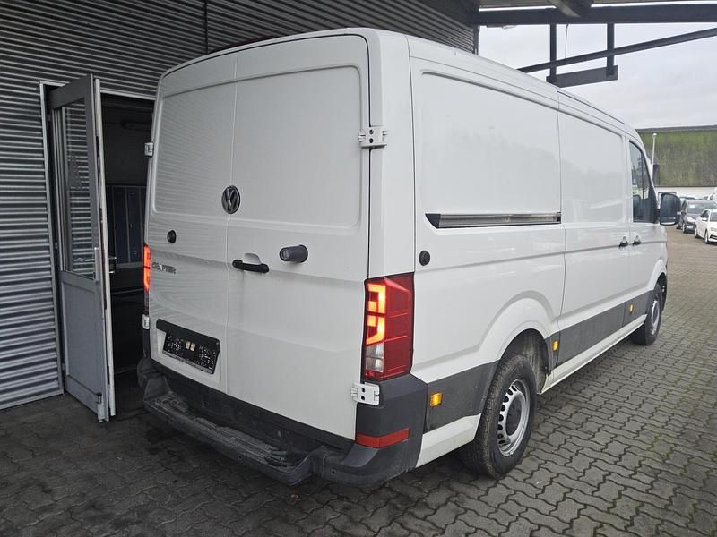 Gebraucht VW Crafter 102 PS (75 kW) 2023 Candyweiß Van