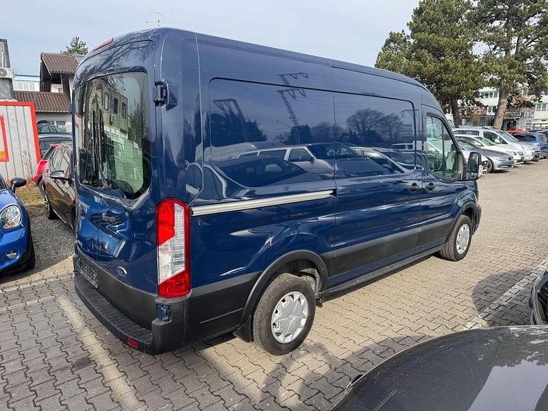 Gebraucht Ford Transit Trend 131 PS (96 kW) 2021 Blau Van / Kleinbus