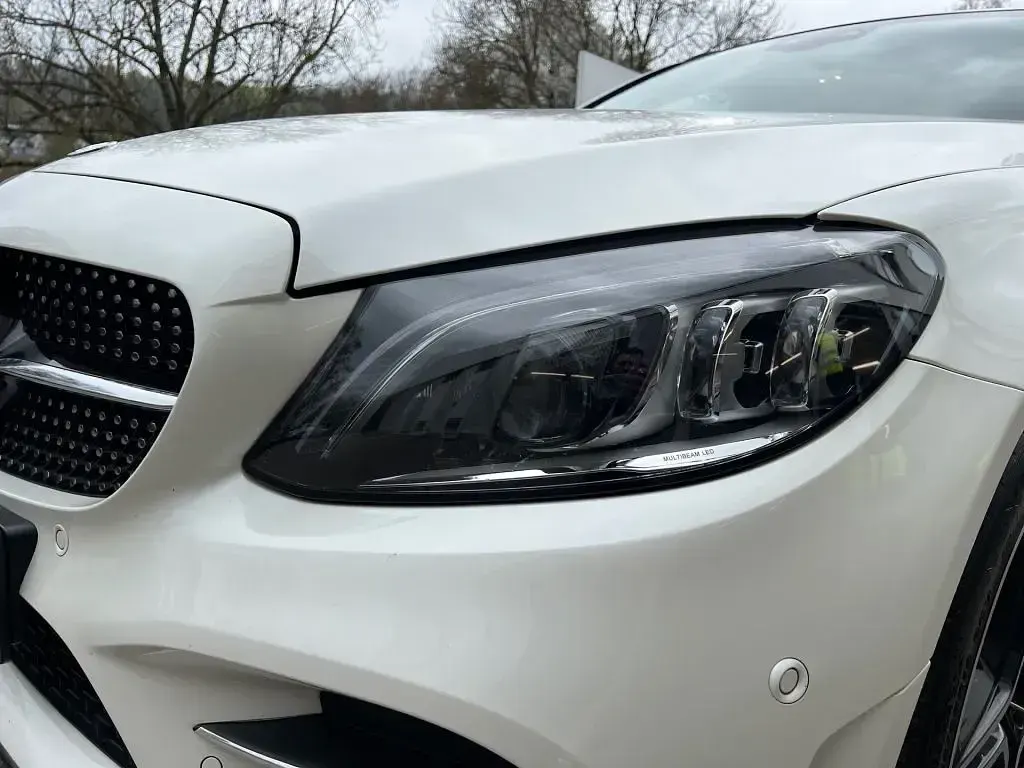 Gebraucht Mercedes C300e AMG line 194 PS (142 kW) 2021 Diamantweiss  metalliclack (metallic) Kombi