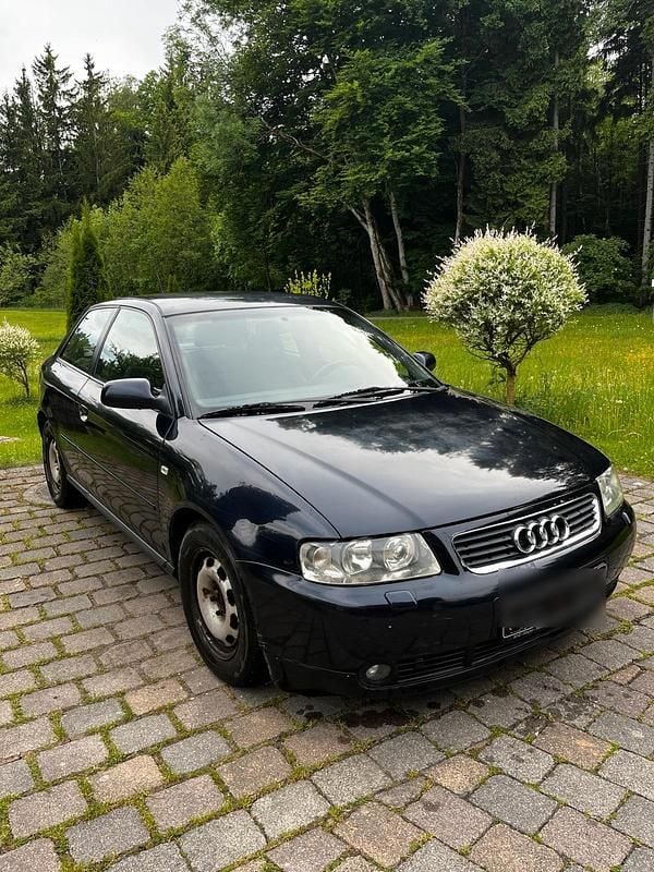 Blau Gebraucht 2002 Audi A3 Kleinwagen | 1.650 € (Guter Preis) - Bild 1/4