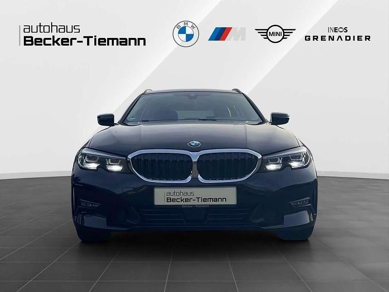 Gebraucht BMW 320 Advantage 190 PS (139 kW) 2022 Schwarz Limousine