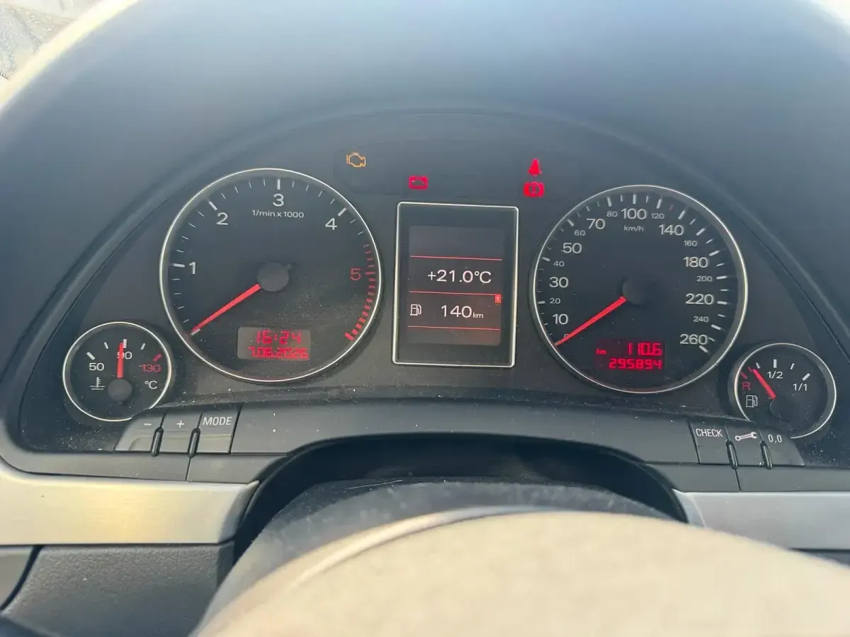 Gebraucht Audi A4 116 PS (85 kW) 2007 Silber Limousine