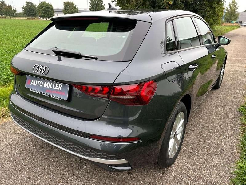 Neu Audi A3 Sportback 150 PS (110 kW) 2025 Manhattangrau metallic Kleinwagen