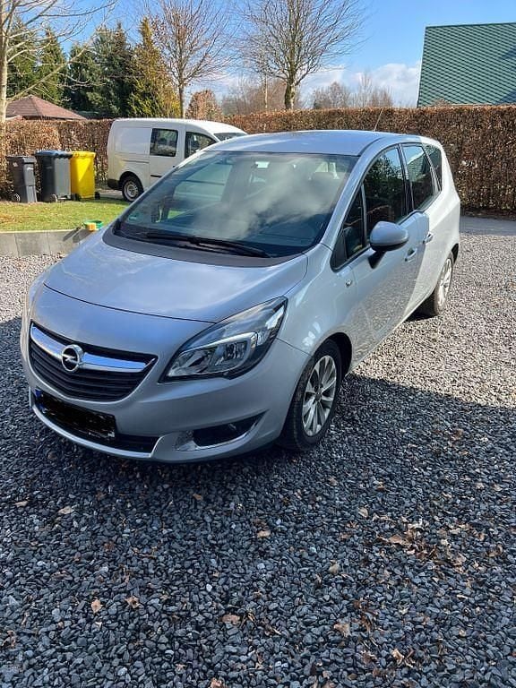 Gebraucht Opel Meriva Active 101 PS (74 kW) 2017 Silber Van / Kleinbus