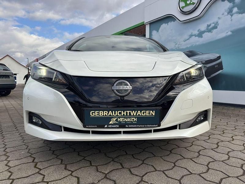 Gebraucht Nissan Leaf 360º 160 kW (218 PS) 2023 Schwarz Kleinwagen