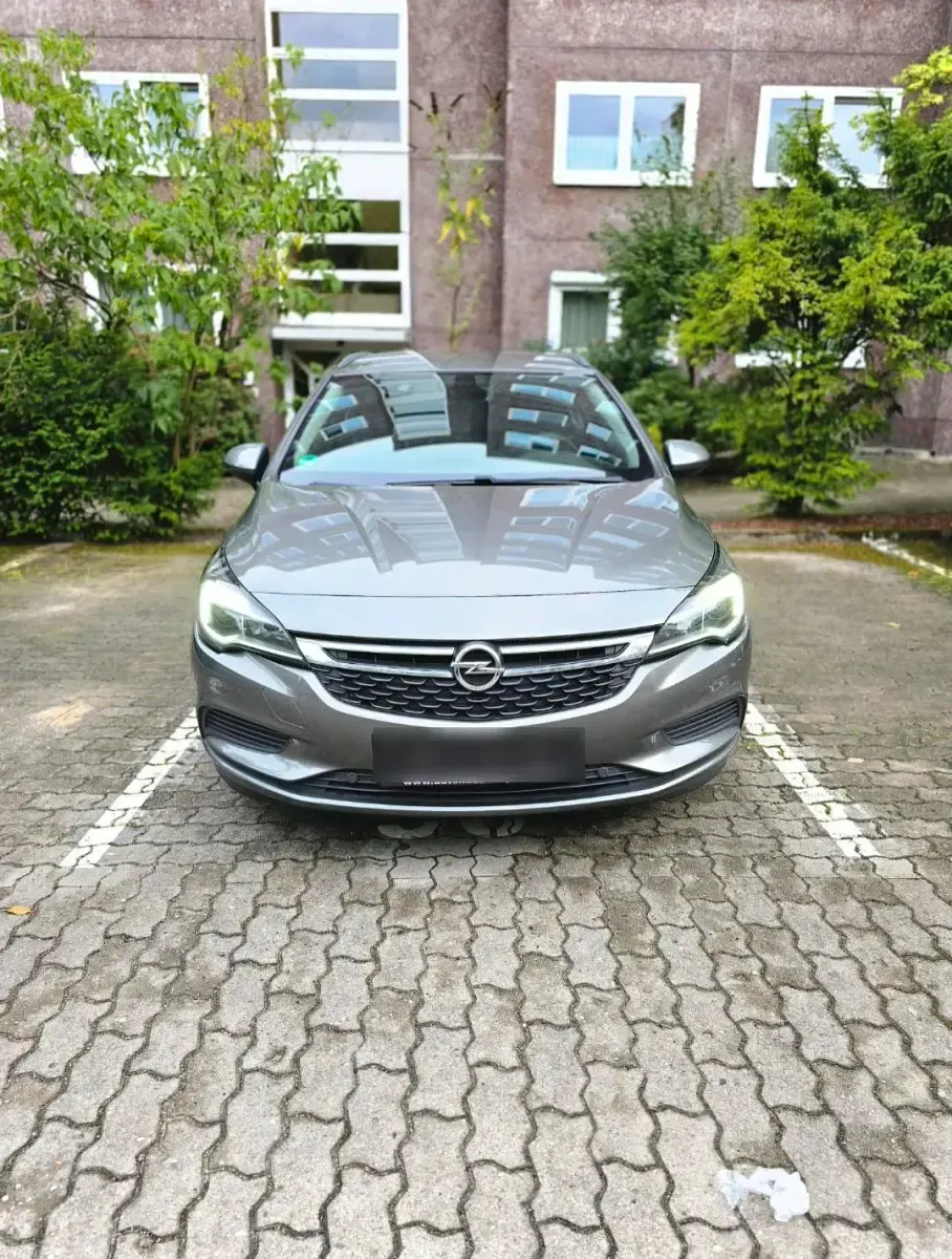 Gebraucht Opel Astra 110 PS (80 kW) 2017 Grau Kombi