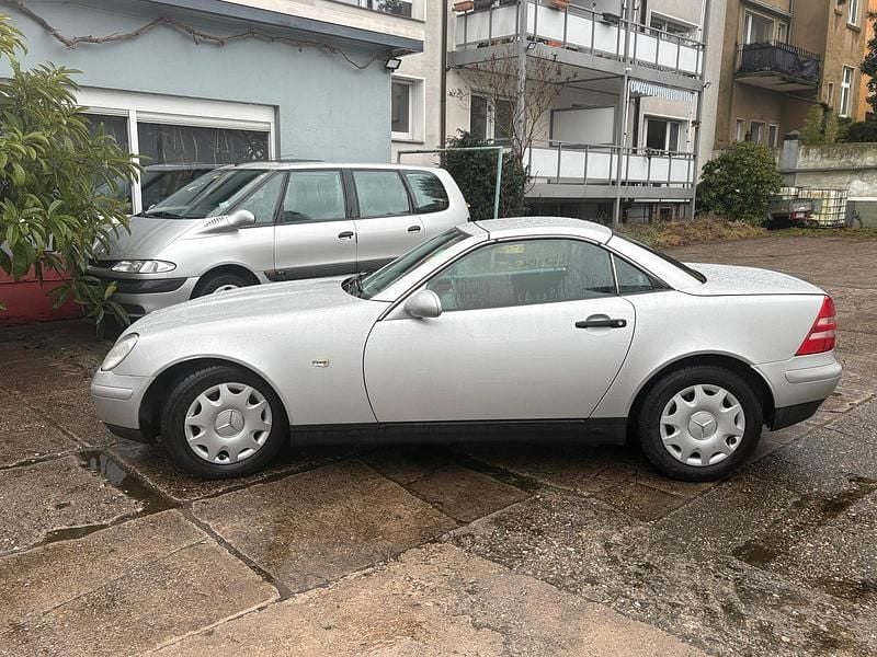 Gebraucht Mercedes 170 136 PS (100 kW) 1998 Silber Cabrio