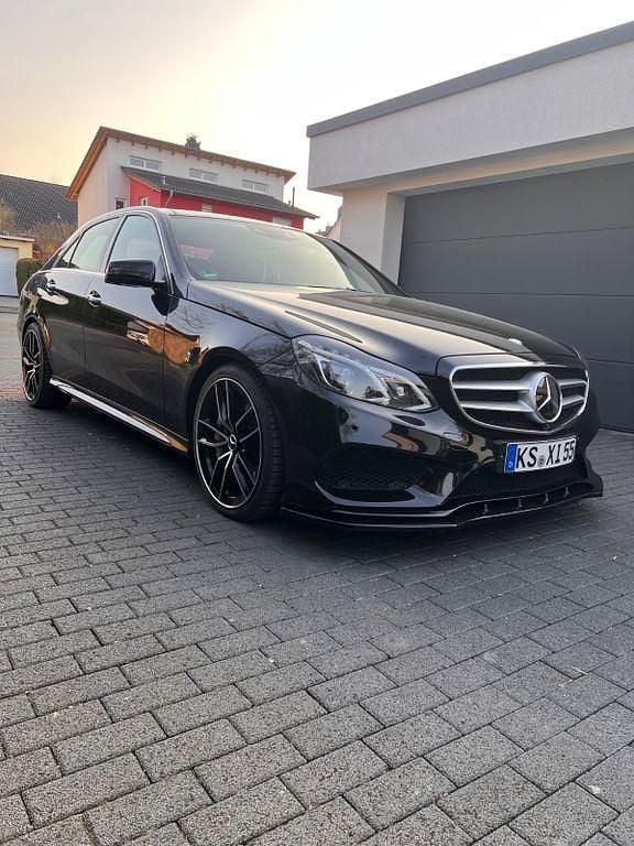 Gebraucht Mercedes E500 AMG 408 PS (300 kW) 2014 Schwarz Limousine
