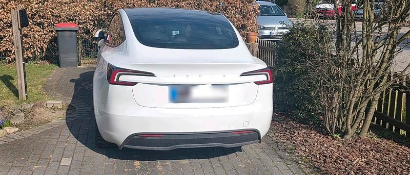 Gebraucht Tesla Model 3 RWD 235 kW (320 PS) 2023 Weiß Limousine