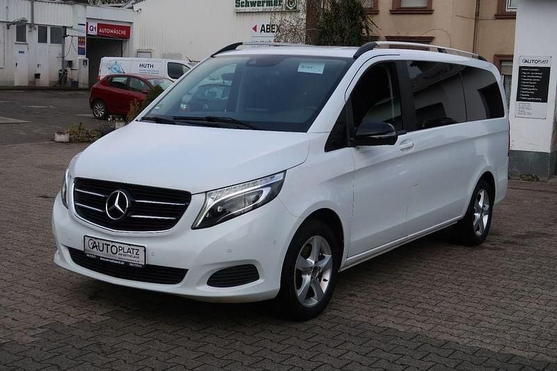 Gebraucht Mercedes V250 Edition 190 PS (139 kW) 2018 Weiß Van / Kleinbus