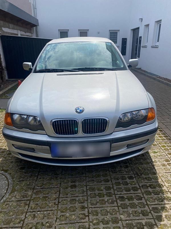 Gebraucht BMW 323 170 PS (125 kW) 1998 Silber Limousine