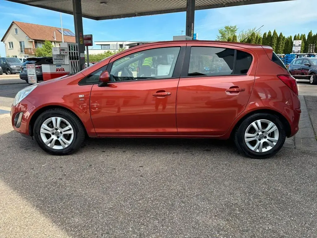 Gebraucht Opel Corsa Satellite 87 PS (63 kW) 2012 Rot Kleinwagen