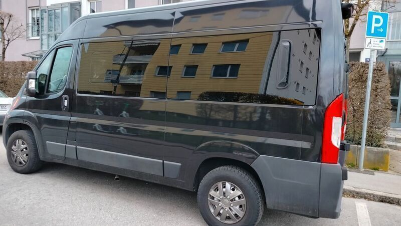 Gebraucht Peugeot Boxer 131 PS (96 kW) 2016 Schwarz Van