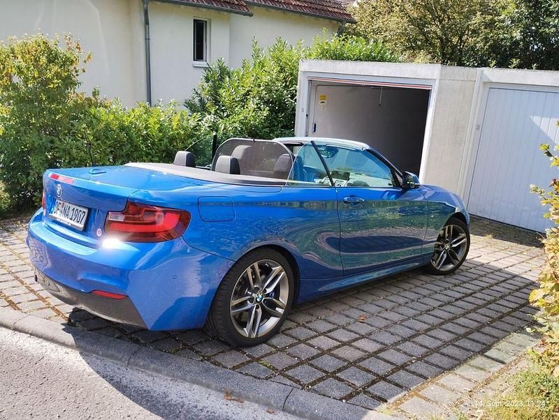 Gebraucht BMW 225 M Sport 224 PS (164 kW) 2016 Blau Cabrio