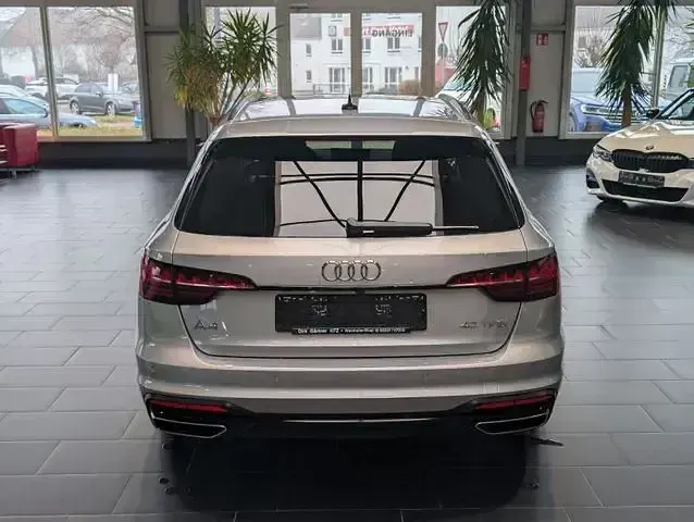 Usata Audi A4 Advanced Plus 204 CV (150 kW) 2021 Argento Station wagon
