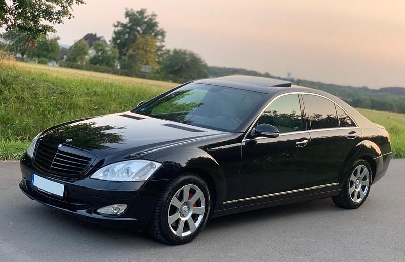 Schwarz Gebraucht 2006 Mercedes S320 Limousine | 7.290 € (Superpreis) - Bild 1/4