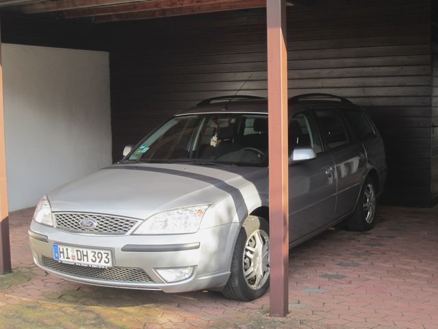 Gebraucht Ford Mondeo 125 PS (91 kW) 2007 Silber metallic Kombi