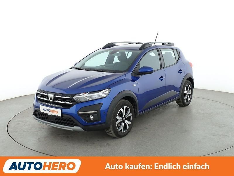 Blau Gebraucht 2022 Dacia Sandero Comfort Kleinwagen | 15.350 € (Guter Preis) - Bild 1/3