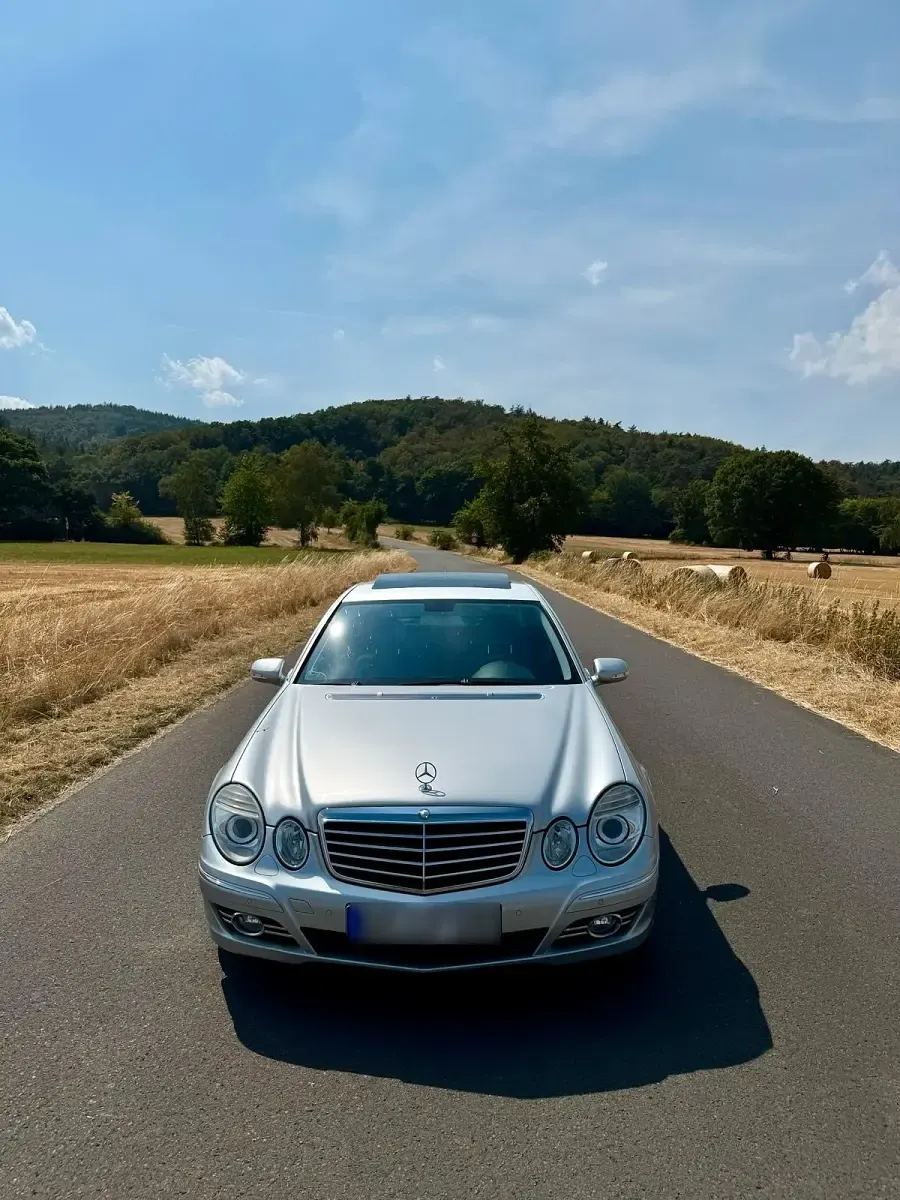 Gebraucht Mercedes E280 Avantgarde 190 PS (139 kW) 2008 Silber Limousine