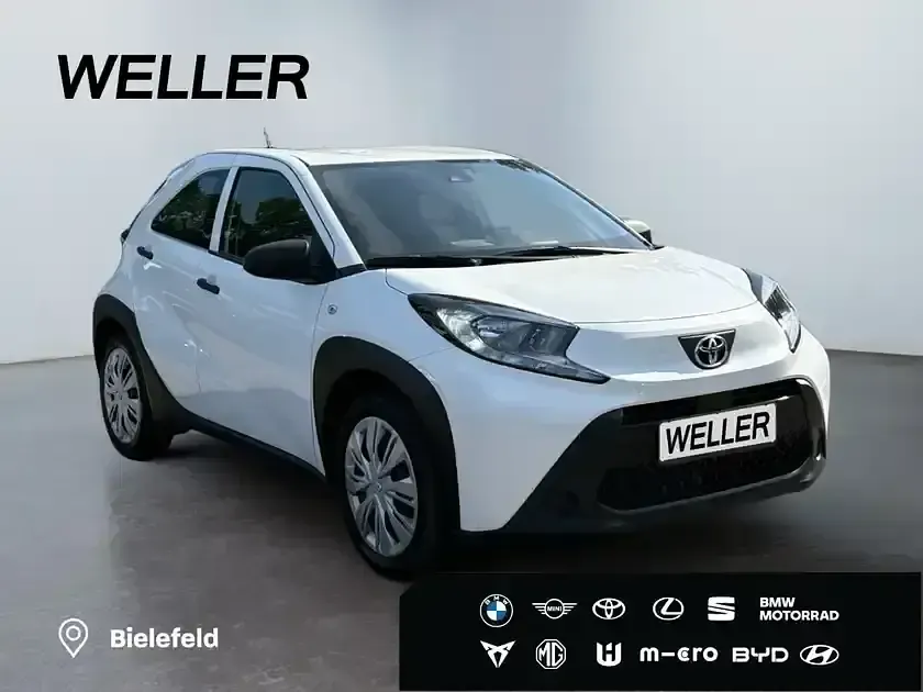 Gebraucht Toyota Aygo 72 PS (52 kW) 2023 Schneeweiß Kleinwagen