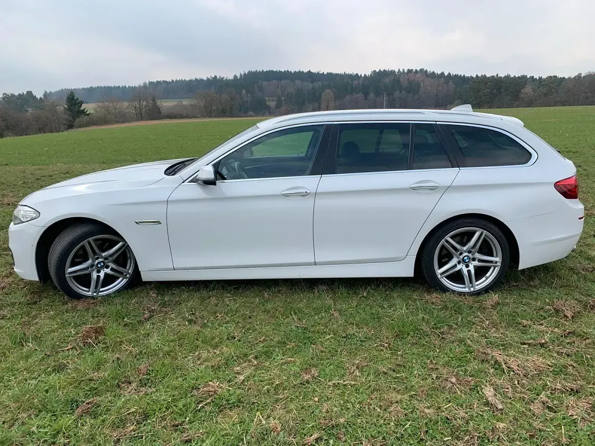 Gebraucht BMW 520 Sport Line 190 PS (139 kW) 2017 Weiß Kombi