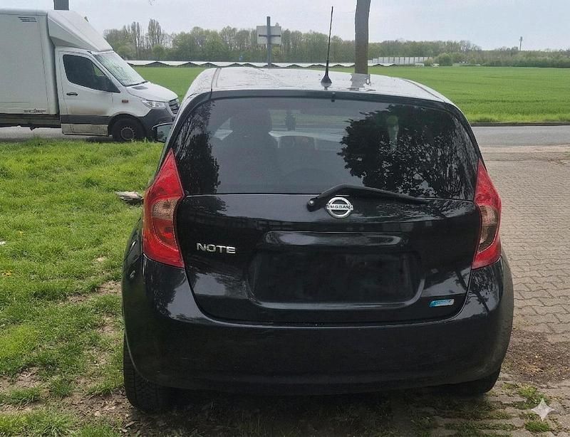 Usata Nissan Note 80 CV (58 kW) 2014 Nero Utilitaria