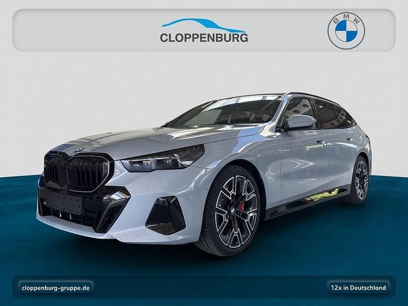 M brooklyn grau metallic Neu 2025 BMW 540 Performance Kombi | 79.260 € (Fairer Preis) - Bild 1/3