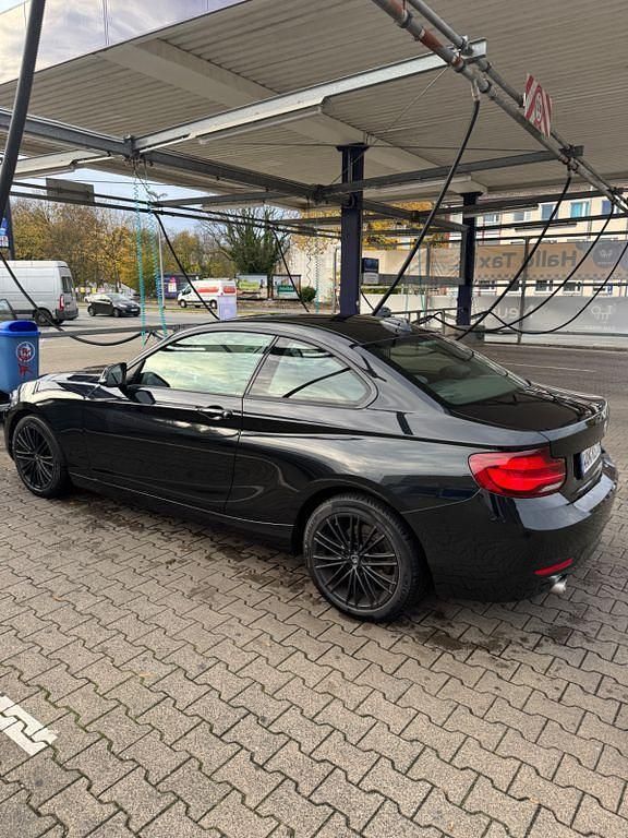 Schwarz Gebraucht 2020 BMW 218 Sport Line Coupé | 17.900 € (Superpreis) - Bild 1/4