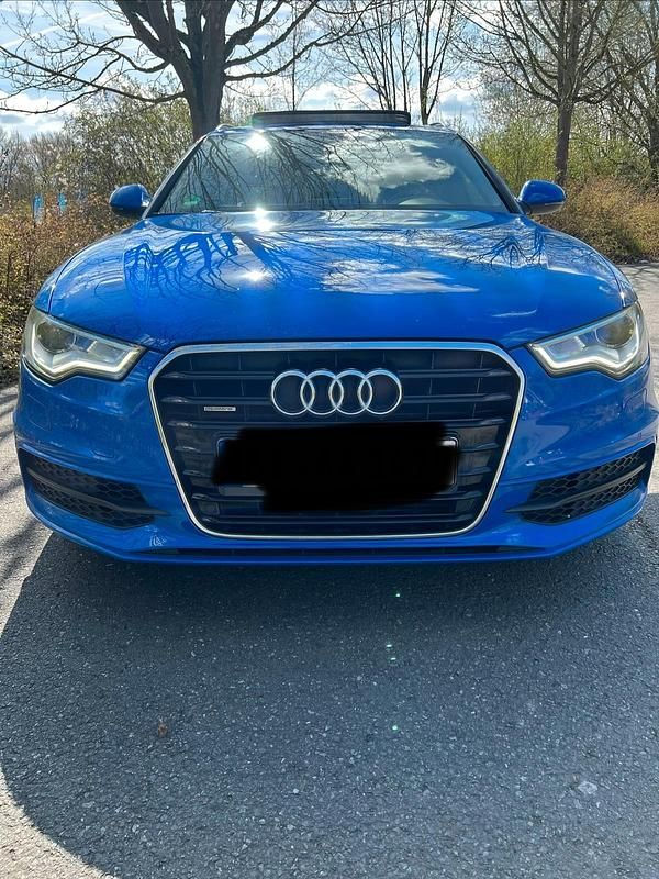 Gebraucht Audi A6 245 PS (180 kW) 2011 Blau Kombi