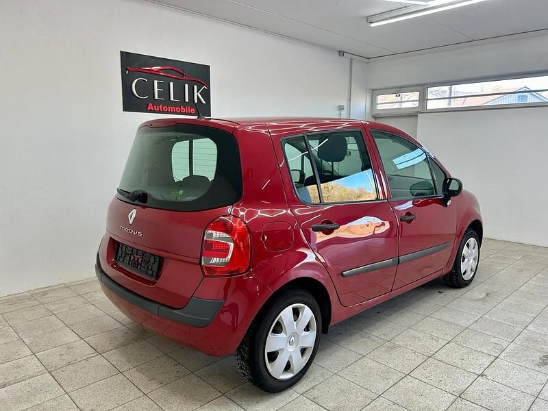 Gebraucht Renault Modus 75 PS (55 kW) 2010 Rot Van / Kleinbus