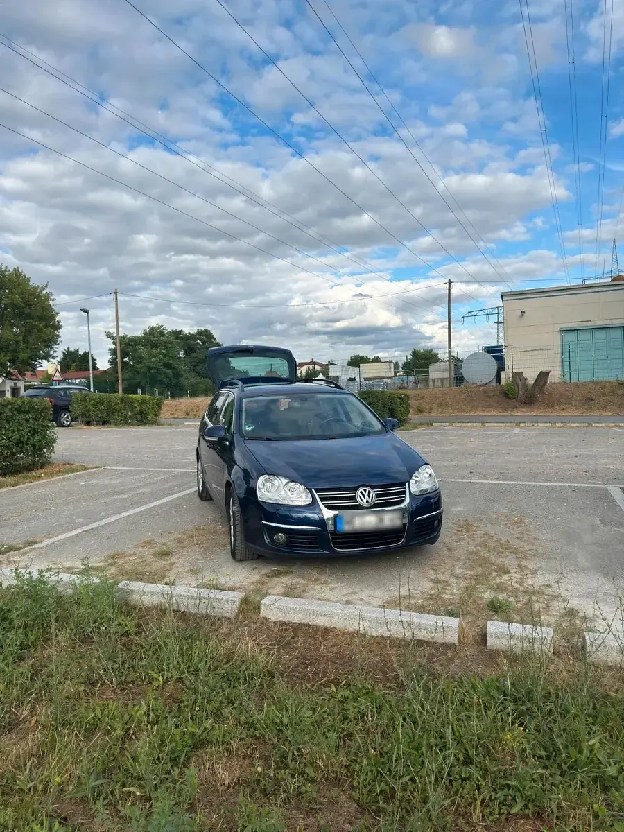 Gebraucht VW Golf VI 140 PS (102 kW) 2009 Blau Kleinwagen