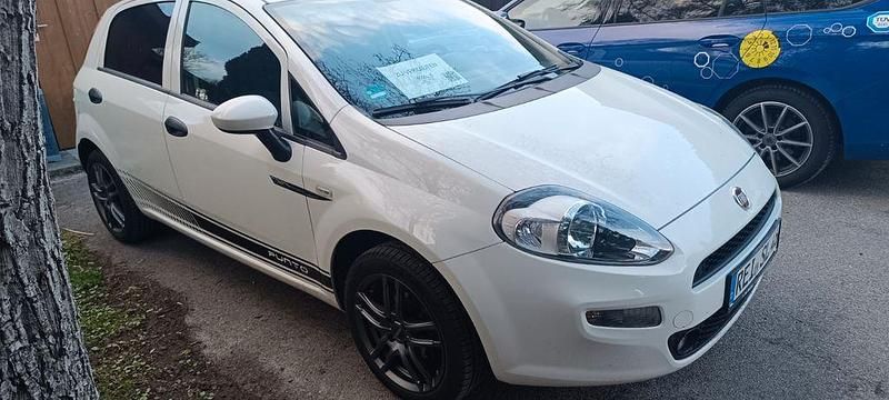 Gebraucht Fiat Punto 69 PS (50 kW) 2017 Weiß Kleinwagen