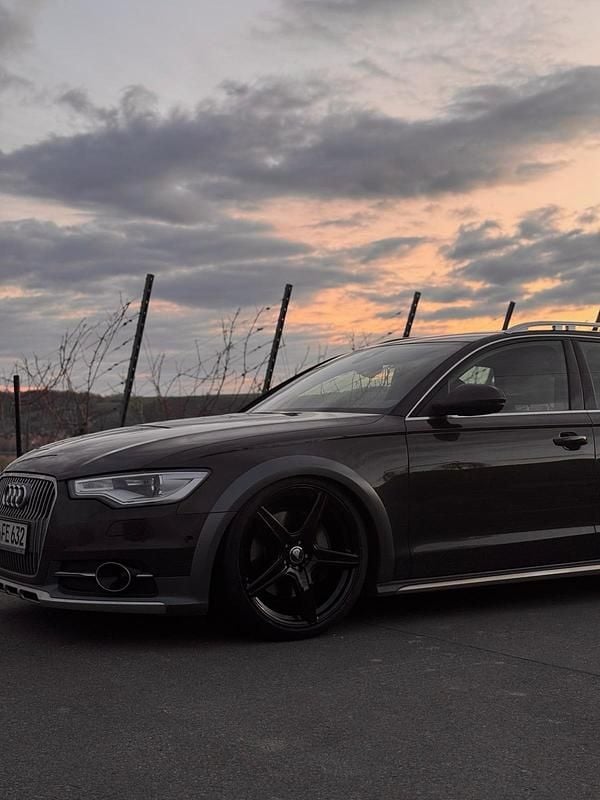 Braun Gebraucht 2014 Audi A6 Comfort Kombi | 17.299 € (Superpreis) - Bild 1/4