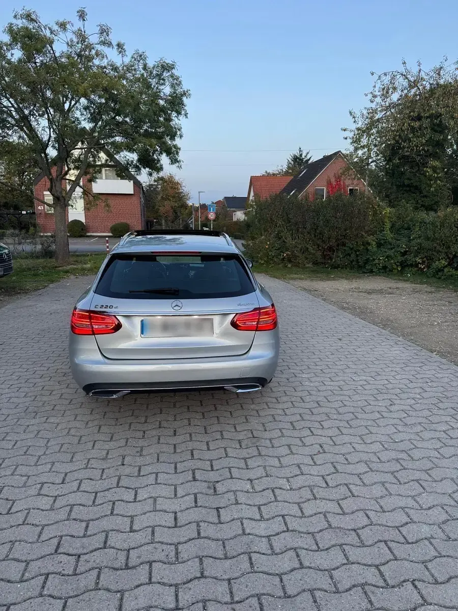 Gebraucht Mercedes 220 197 PS (144 kW) 2019 Silber Kombi