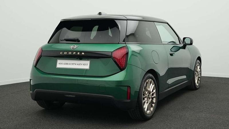 Gebraucht Mini Cooper Favoured 135 kW (184 PS) 2024 Grün Kleinwagen