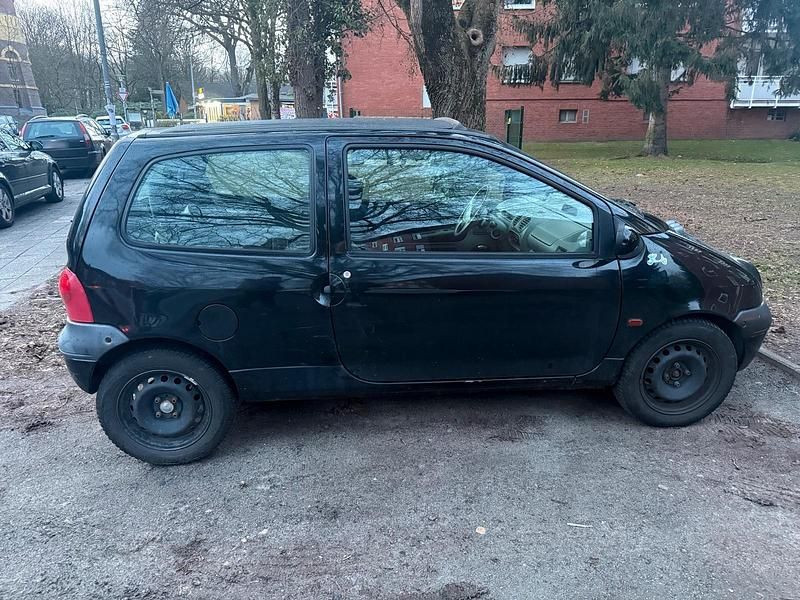 Second-hand Renault Twingo 57 CP (41 kW) 2000 Negru Hatchback