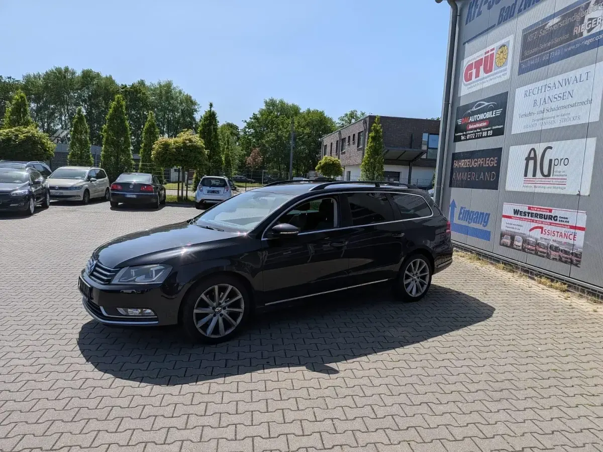 Usata VW Passat 140 CV (102 kW) 2012 Nero Station wagon