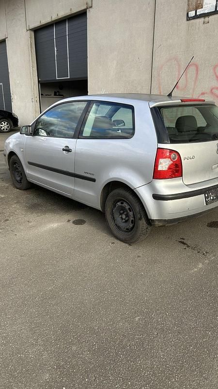 Gebraucht VW Polo United 54 PS (39 kW) 2004 Silber Kleinwagen