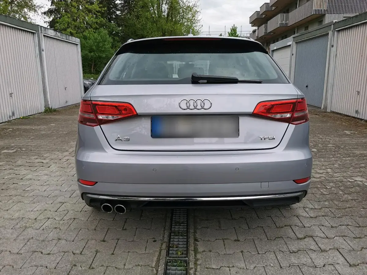 Gebraucht Audi A3 150 PS (110 kW) 2018 Silber Limousine