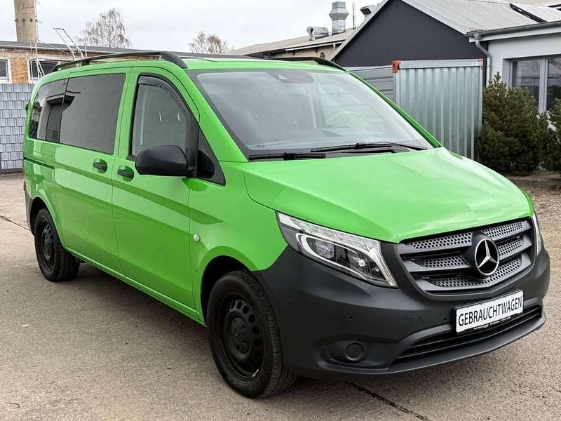Gebraucht Mercedes Vito Edition 163 PS (119 kW) 2017 Grün Van