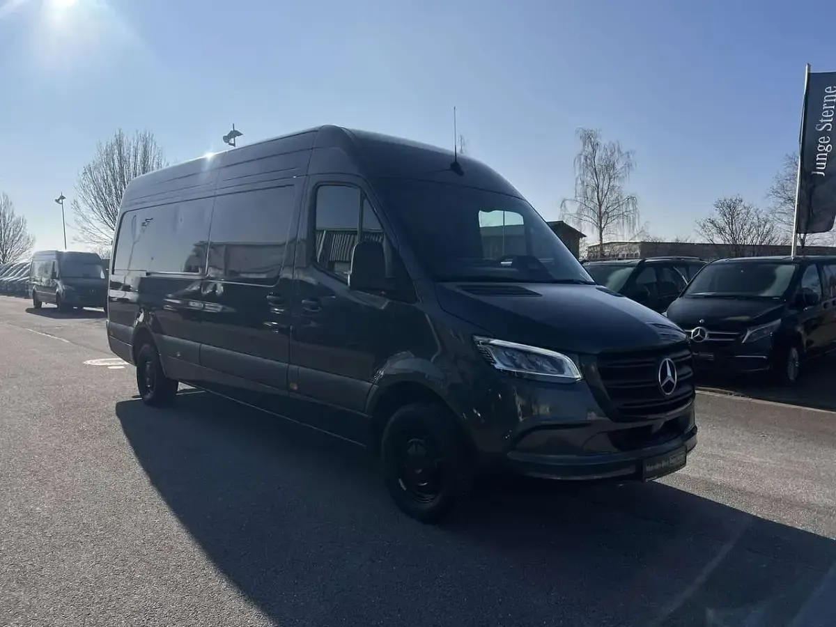 Occasion Mercedes Sprinter 190 ch (139 kW) 2025 Gris Van