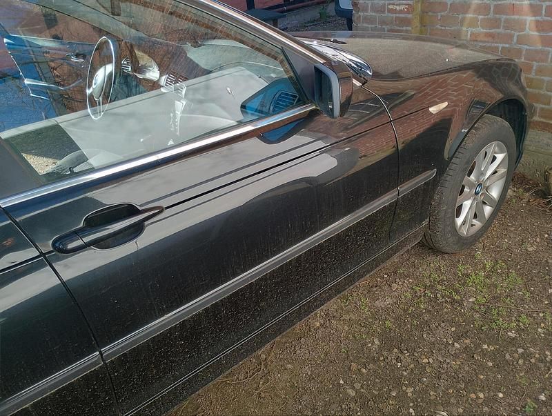 Gebraucht BMW 316 116 PS (85 kW) 2004 Schwarz Limousine