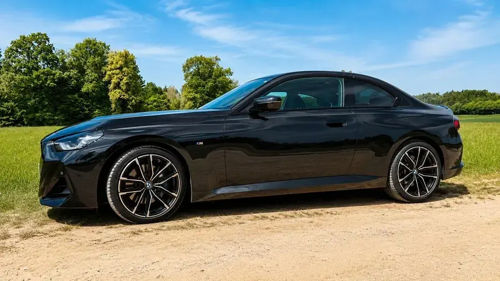 Gebraucht BMW 220 Performance 184 PS (135 kW) 2022 Schwarz Coupé