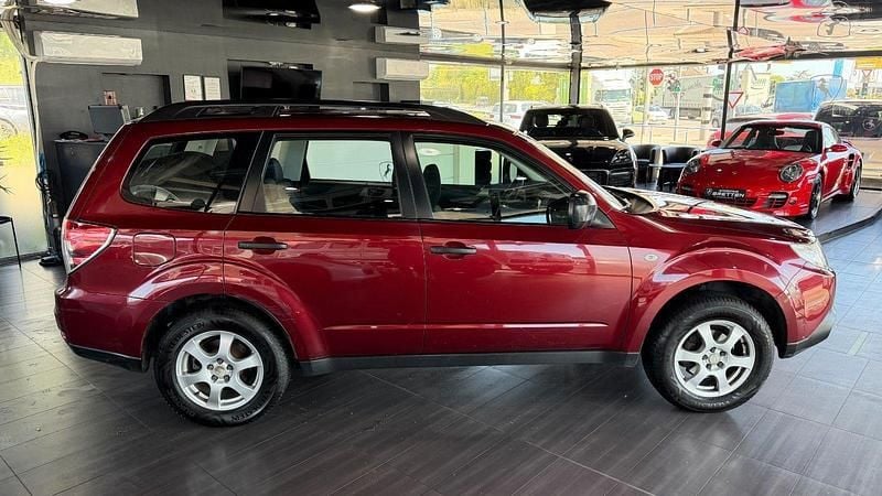 Second-hand Subaru Forester Active 150 CP (110 kW) 2009 Roșu SUV