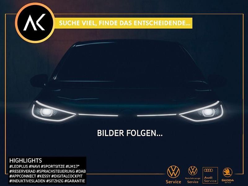 Weiß Gebraucht 2023 VW Golf Style Limousine | 21.220 € (Guter Preis) - Bild 1/2