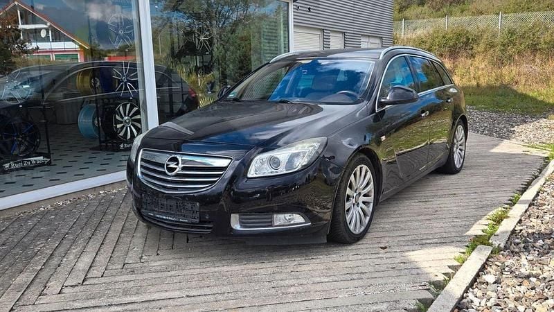 Schwarz Gebraucht 2009 Opel Insignia Cosmo Kombi | 3.490 € (Superpreis) - Bild 1/4