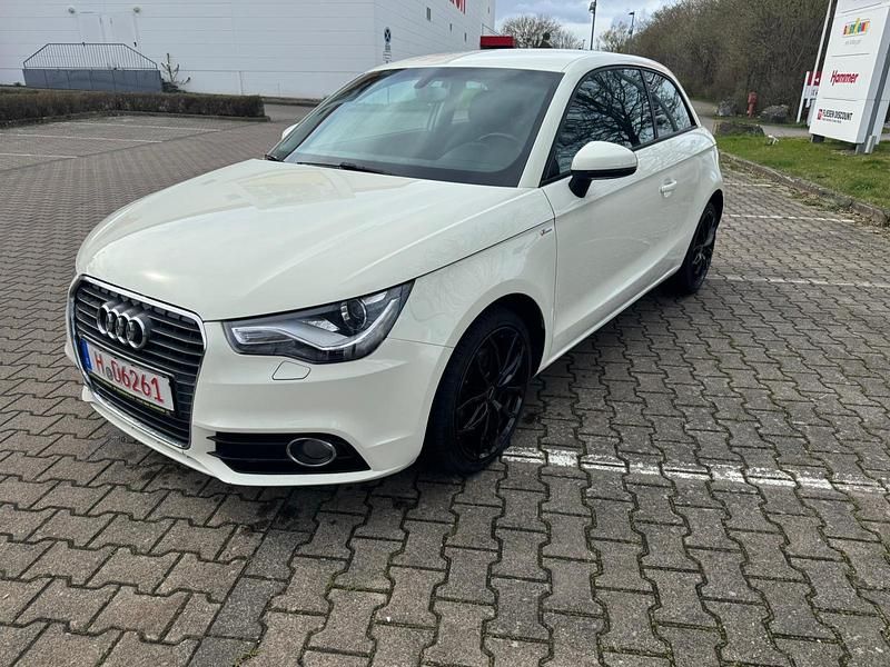 Gebraucht Audi A1 S-Line 122 PS (89 kW) 2010 Weiß Kleinwagen
