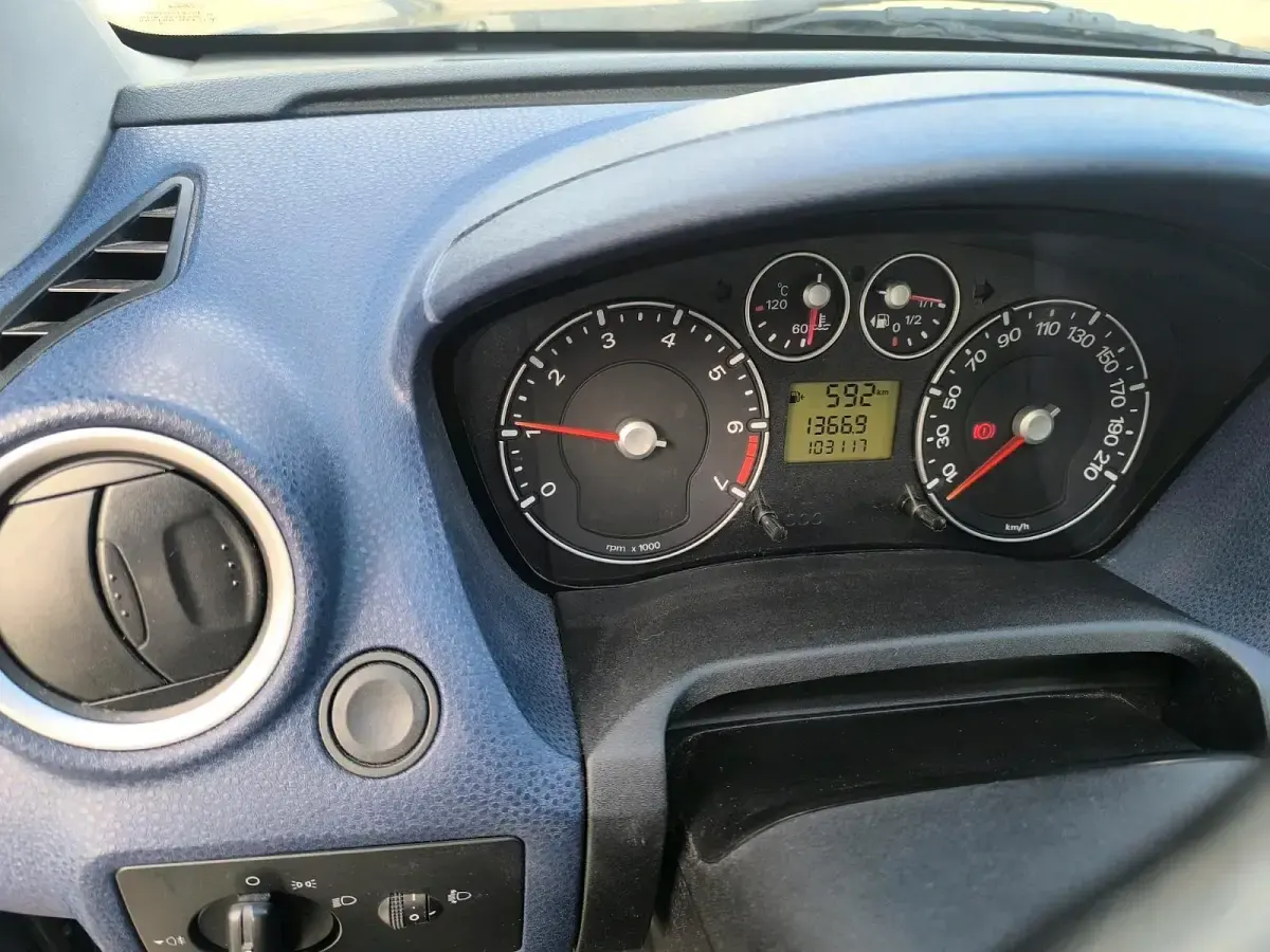 Gebraucht Ford Fiesta 60 PS (44 kW) 2006 Blau Kleinwagen