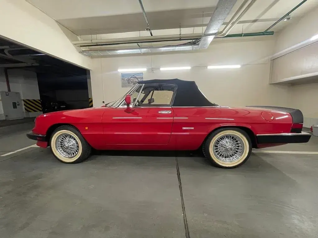 Gebraucht Alfa Romeo Spider 103 PS (75 kW) 1986 Rot Cabrio