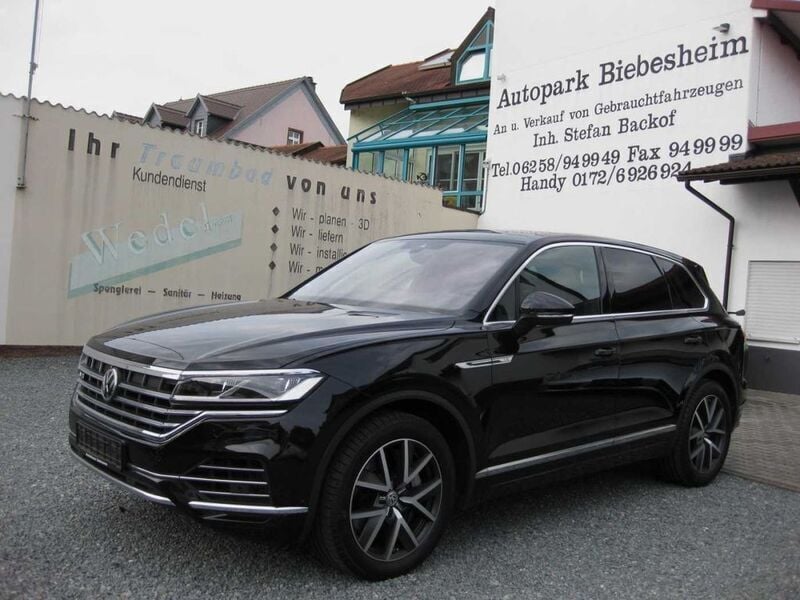 Deep black perl (metallic) Gebraucht 2019 VW Touareg SUV | 48.999 € (Superpreis) - Bild 1/4